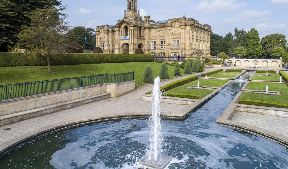 Fountain outside Cartwright Hall