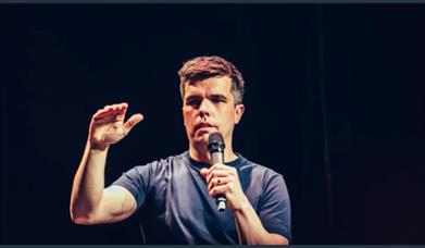 A picture of comedian Chris Kent 