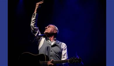 A picture of musician Steve Harley