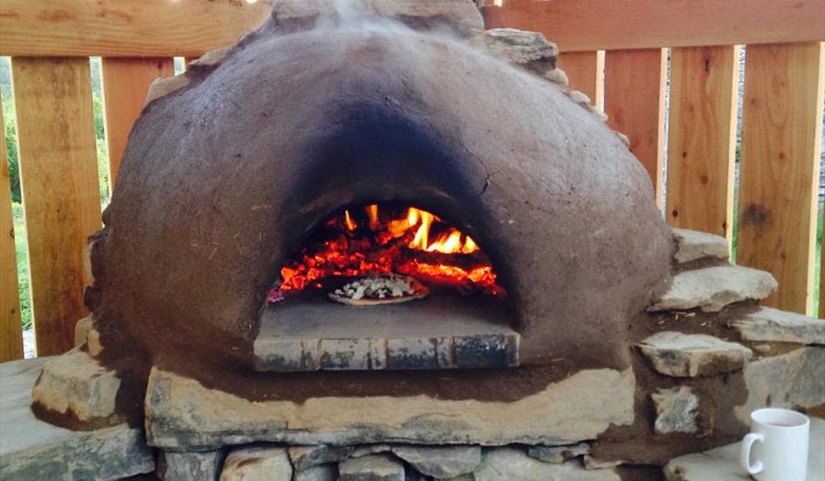 Cob pizza oven