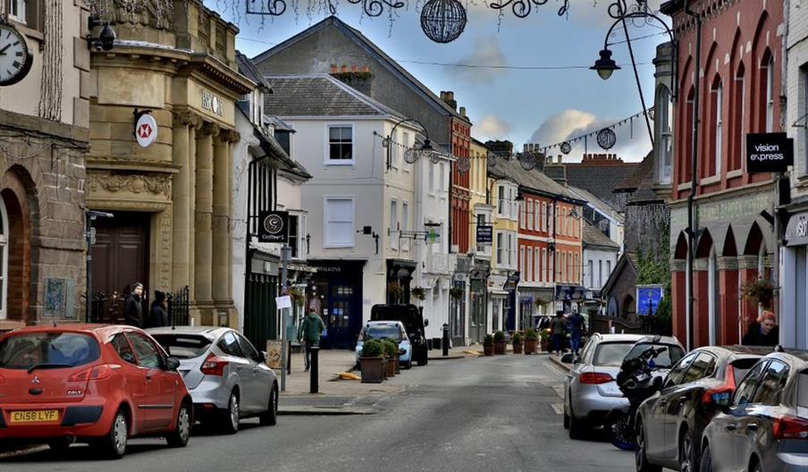 The streets in Cardiff where you're most likely to get a parking fine -  Wales Online