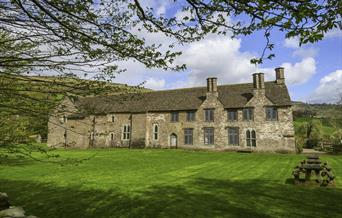 Tretower Court and Castle (Cadw)