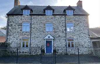 Upper Dolarddyn self catering farmhouse