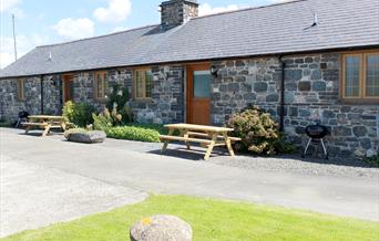 Cynfal Farm Cottages