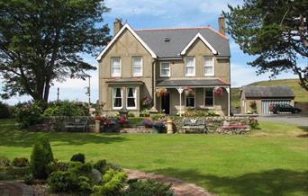 Gwrach Ynys Country Guest House