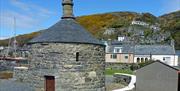 Abermaw / Barmouth in Southern Snowdonia is a great location for Mountain, Sand and Sea. Extensive sandy beach with attractions, water sports and boat