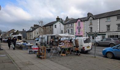 Market stalls along the main street in Machynlleth on a winter market day