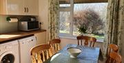 Broncoedwig self catering bungalow kitchen