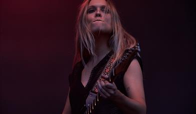 Tora D. Aagård