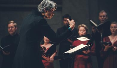 JULEORATORIET | Solistkoret og dirigent Grete Pedersen | Hamar domkirke