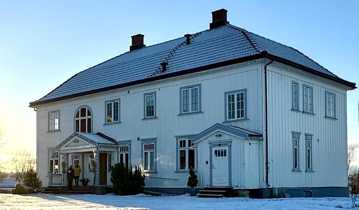 Hovedbygningen på Kjonerud