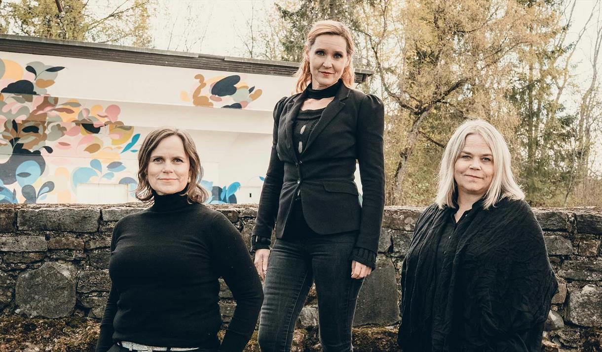 Divaer med boots og høye hæler