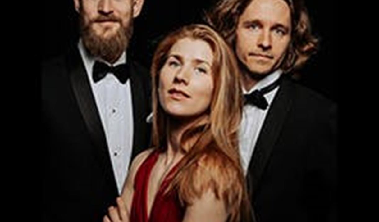 Lørdagsmatiné / Store Stemmer