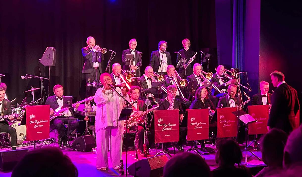 Odd R. Antonsen Storband med unge solister