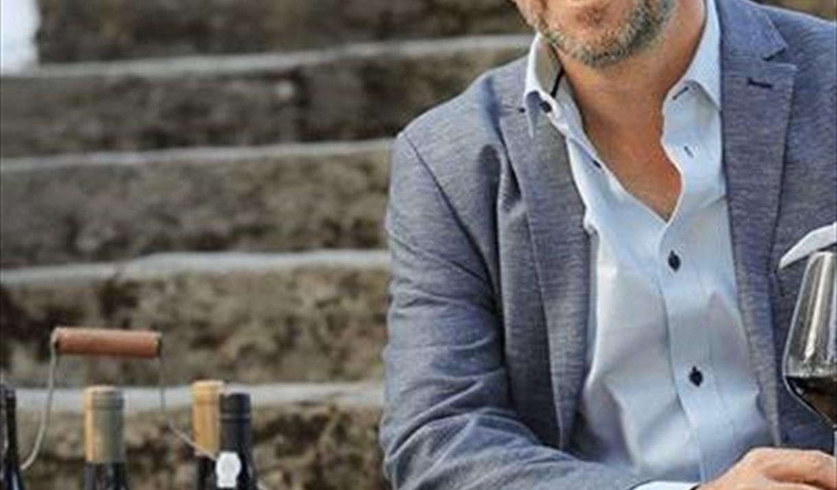 Masterclass: Vertikalsmaking av Don Melchor - verdens beste vin 2024 v/Joe Fattorini