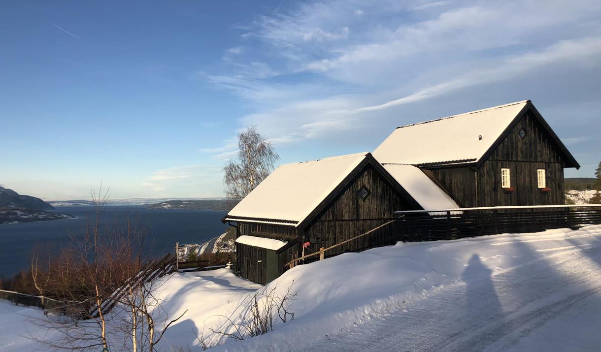 Villa Fjara, Mjøsli