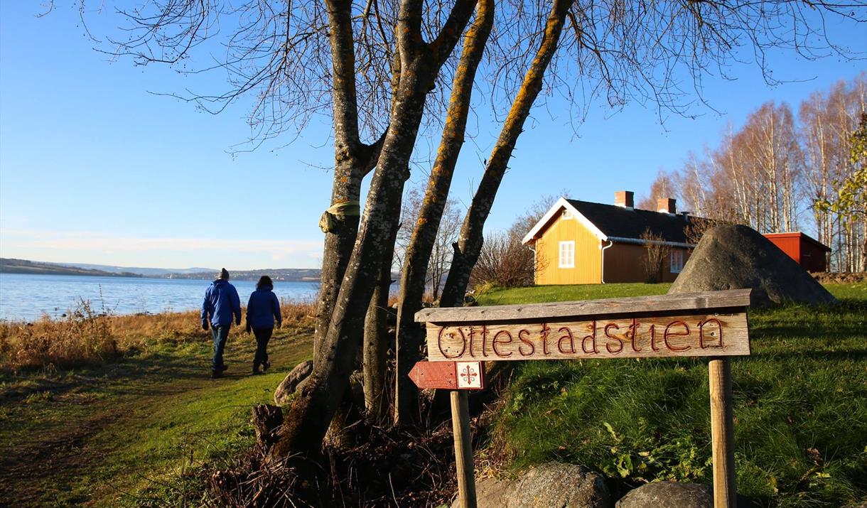 Ottestadstien langs Mjøsa