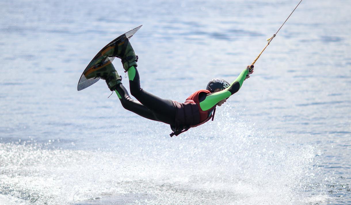 Wakeboard i Seaside cablepark Hamar