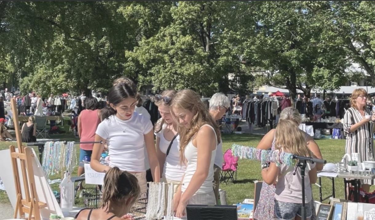Juni-loppis i Strandgata