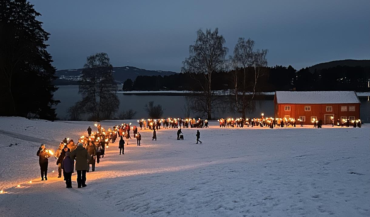 Tenn lys! Stille lysfest på Domkirkeodden