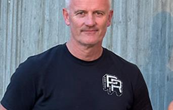 En krimaften med Milli og Brenna