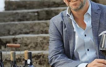 Masterclass: Vertikalsmaking av Don Melchor - verdens beste vin 2024 v/Joe Fattorini