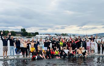 40 unger som storkoser seg på wakeboardcamp på Hamar