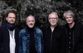 Eftasblues med   Larsen and The Coloured Dreams  Lørdag den 4. januar