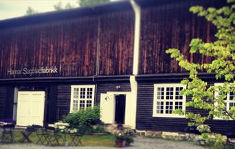 Utstilling - flere kunstnere i galleriet