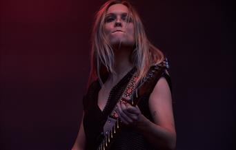 Kveldskonsert med TORA DAA På Gregers Live Hamar Lørdag den 1. november kl. 21.00