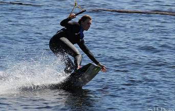 Lær å kjør wakeboard hos oss på Seaside Cablepark