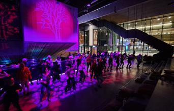Salsakveld i foajeen Hamar Kulturhus