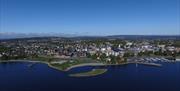 Dronebilde strandpromenaden Hamar sentrum