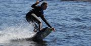 Å kjøre wakeboard er gøy og ikke så vanskelig