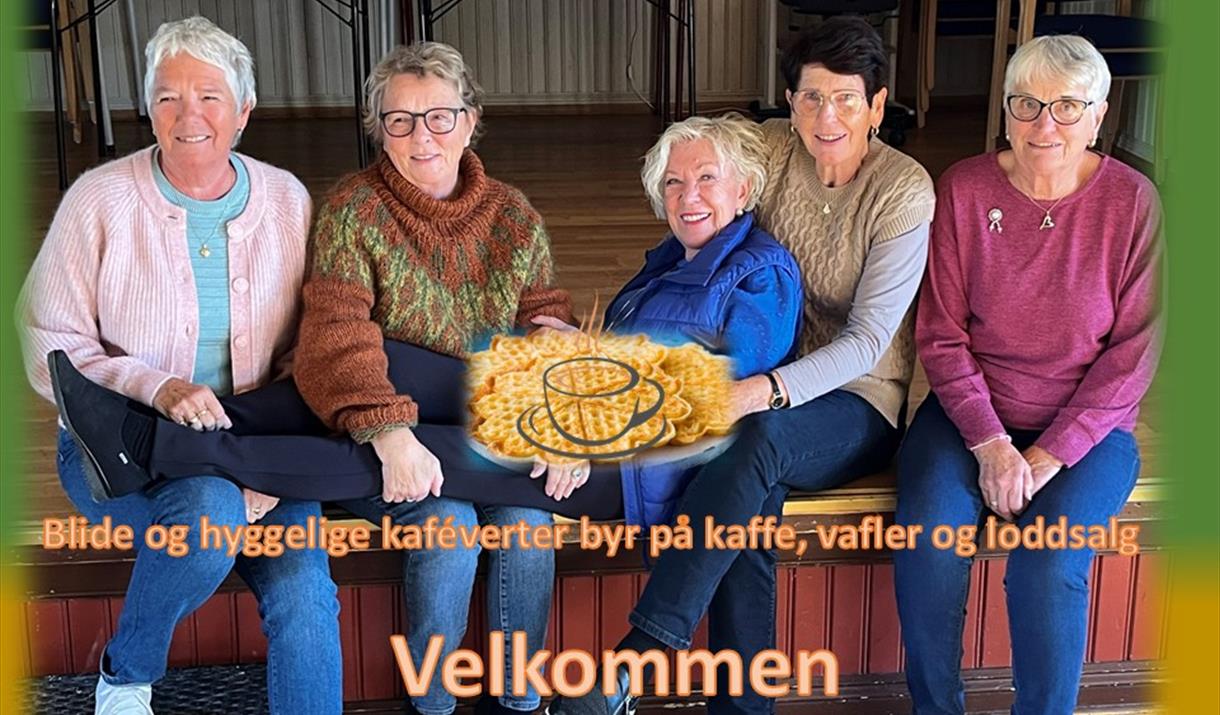 Blide og hyggelige kaféverter byr på kaffe og vafler Blide og hyggelige kaféverter byr på kaffe og vafler