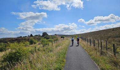 Exploring an Industrial Age cycle route
