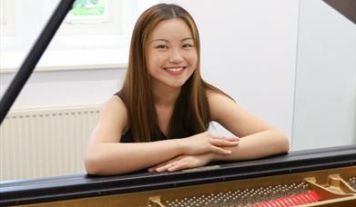 Pianist Stephanie Cheung