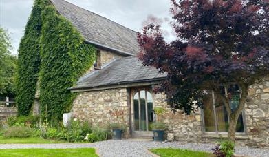 Mistletoe Cottage Exterior