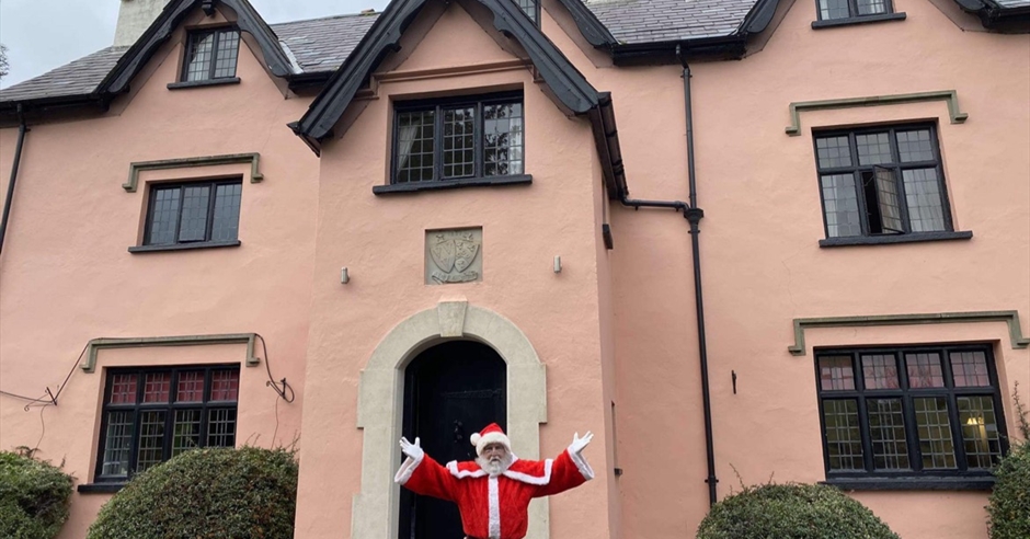sunday-lunch-with-santa-live-choir-christmas-event-in-usk-usk