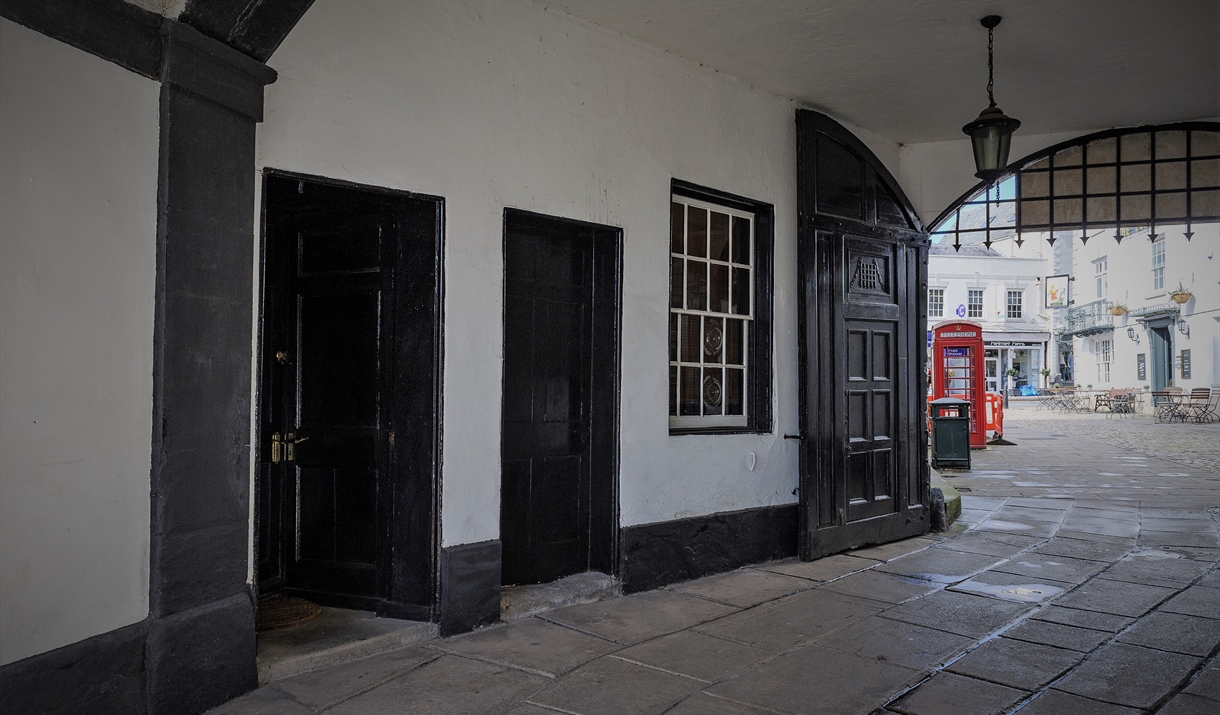 Courtyard Studio