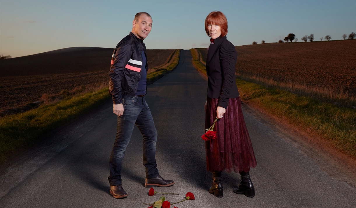 Kiki Dee & Carmelo Luggeri looking back.