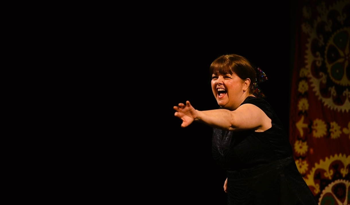 The Mighty Goddess - lady in theatre