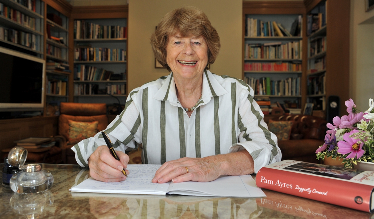 Pam Ayres
