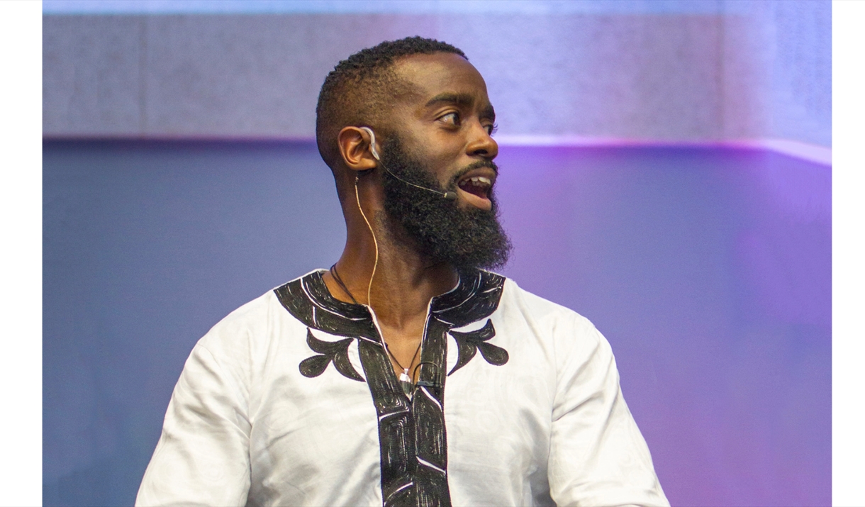 Stories Under the Stars with Alim Kamara