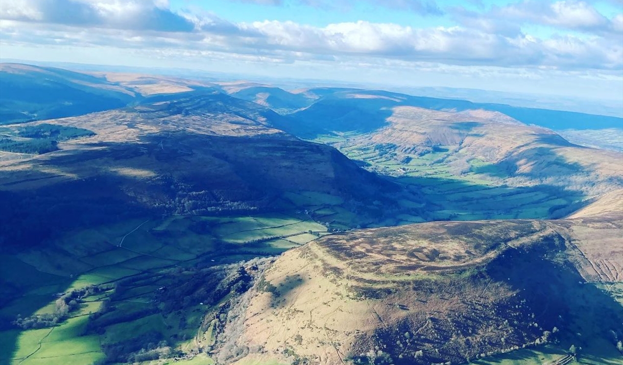 @leighpatrickhelicopters Vale of Ewyas Instagram