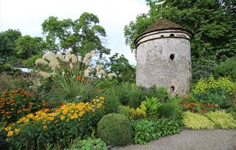 Dovecote and border