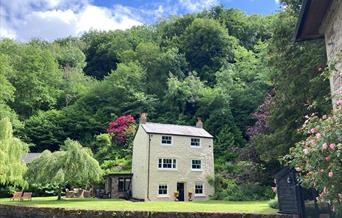 Llanfoist Wharf