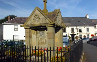 Magor Square