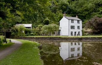 Llanfoist Wharf