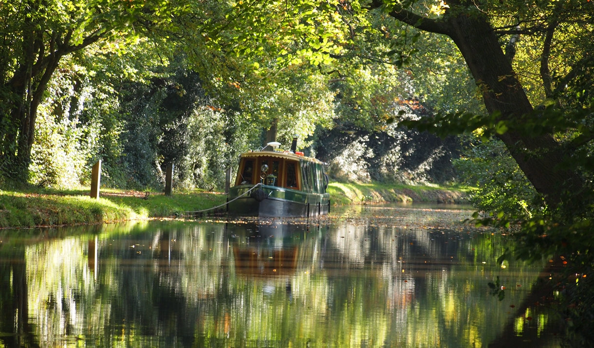 Beacon Park Boat on Mon & Brec Canal